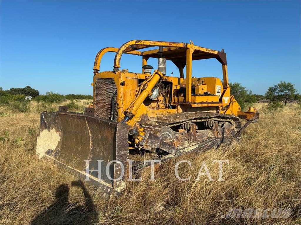 CAT D7E Crawler dozers