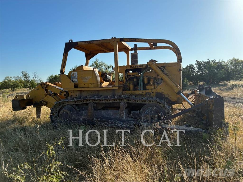 CAT D7E Crawler dozers