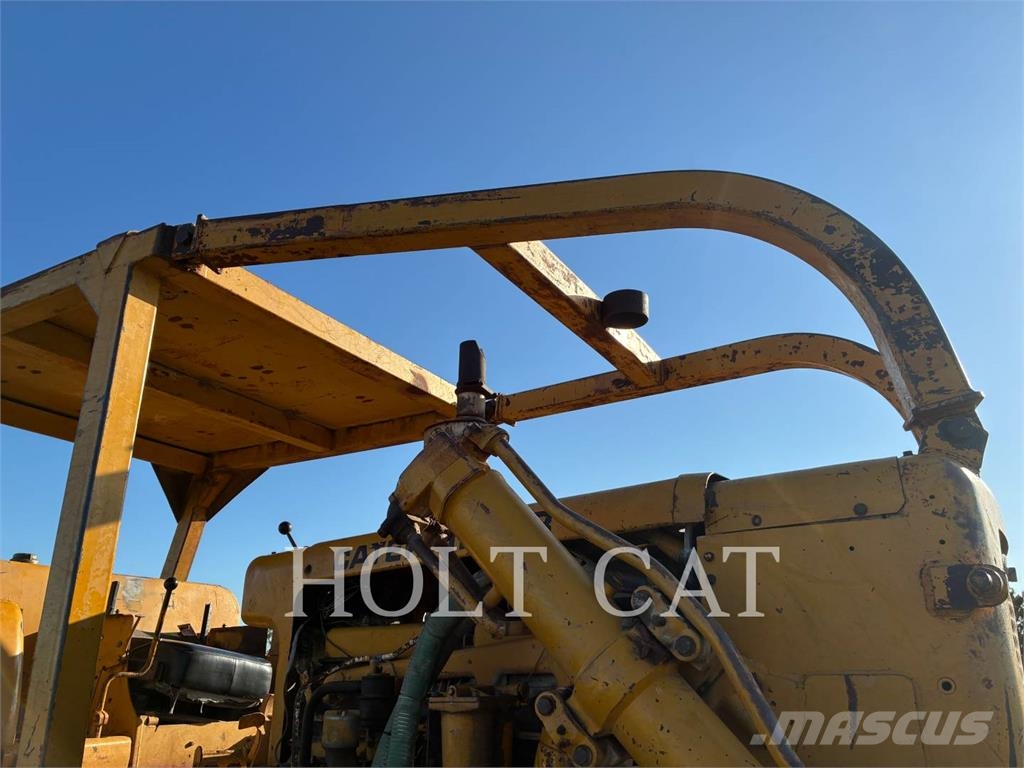 CAT D7E Crawler dozers