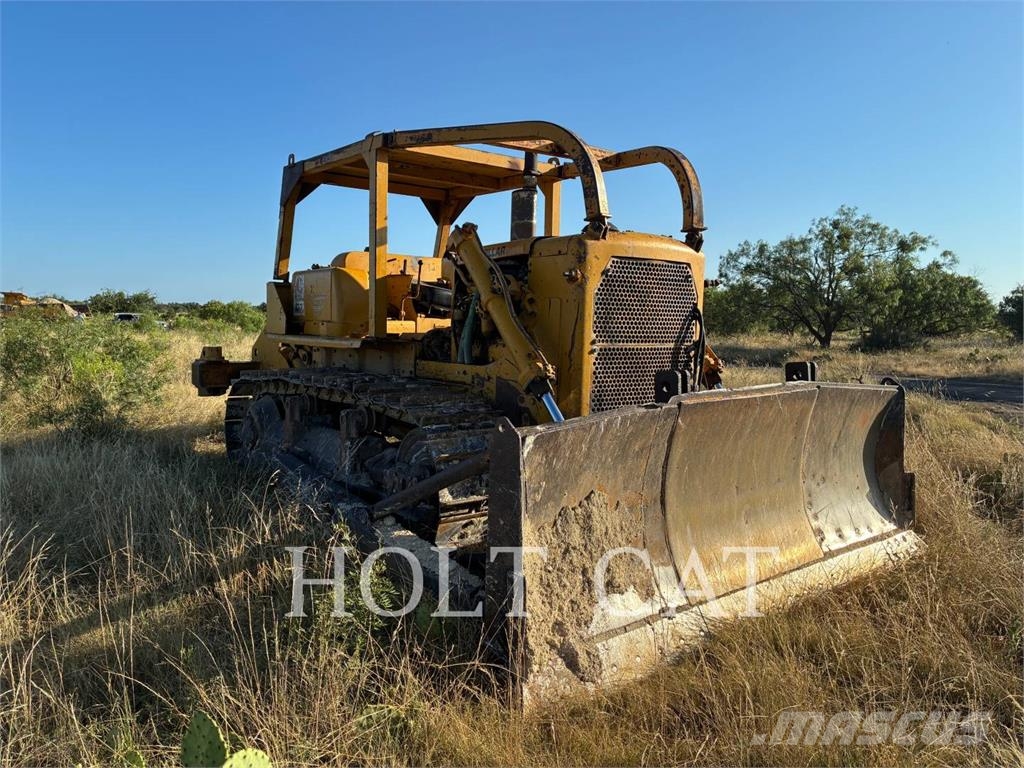 CAT D7E Crawler dozers