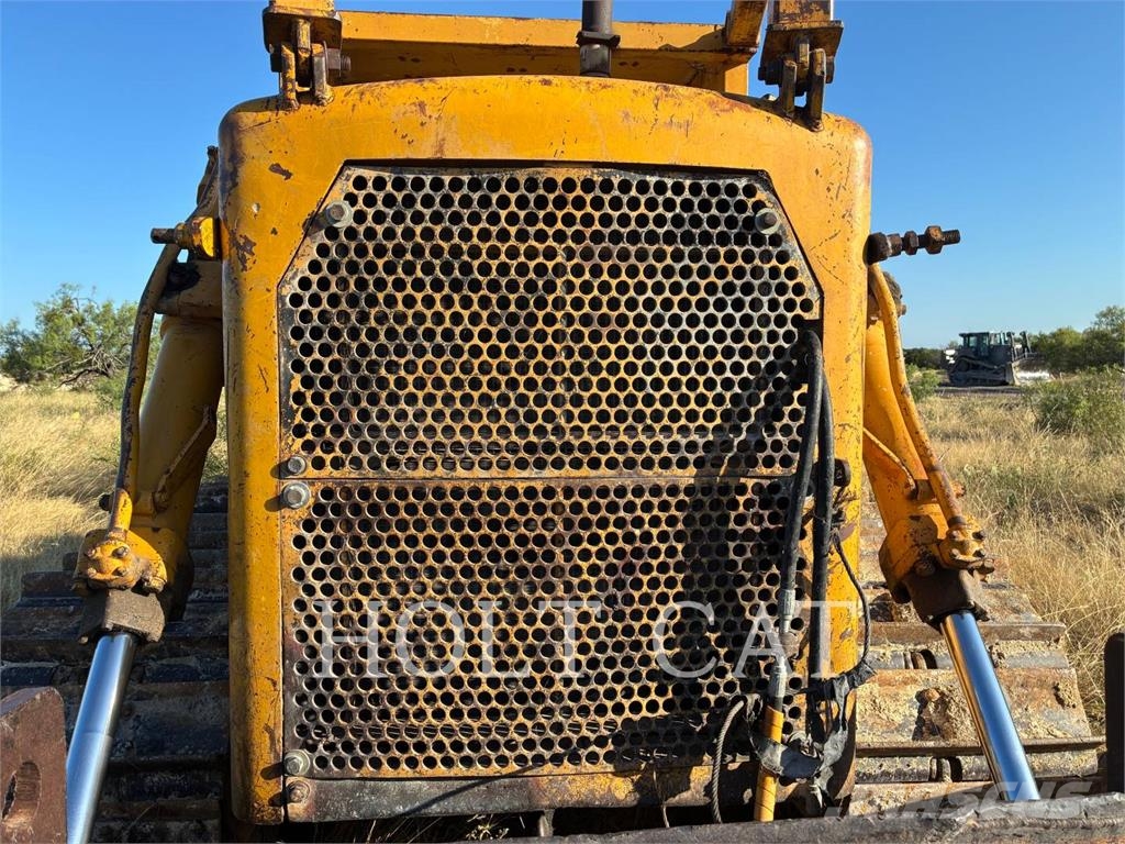 CAT D7E Crawler dozers