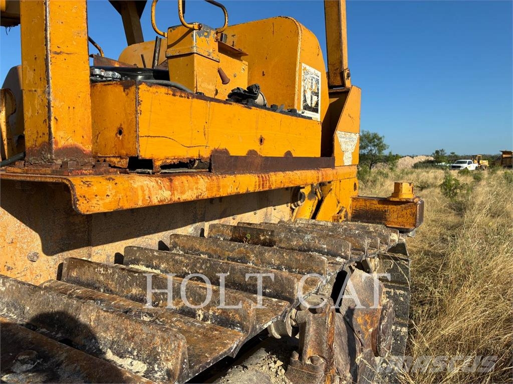 CAT D7E Crawler dozers