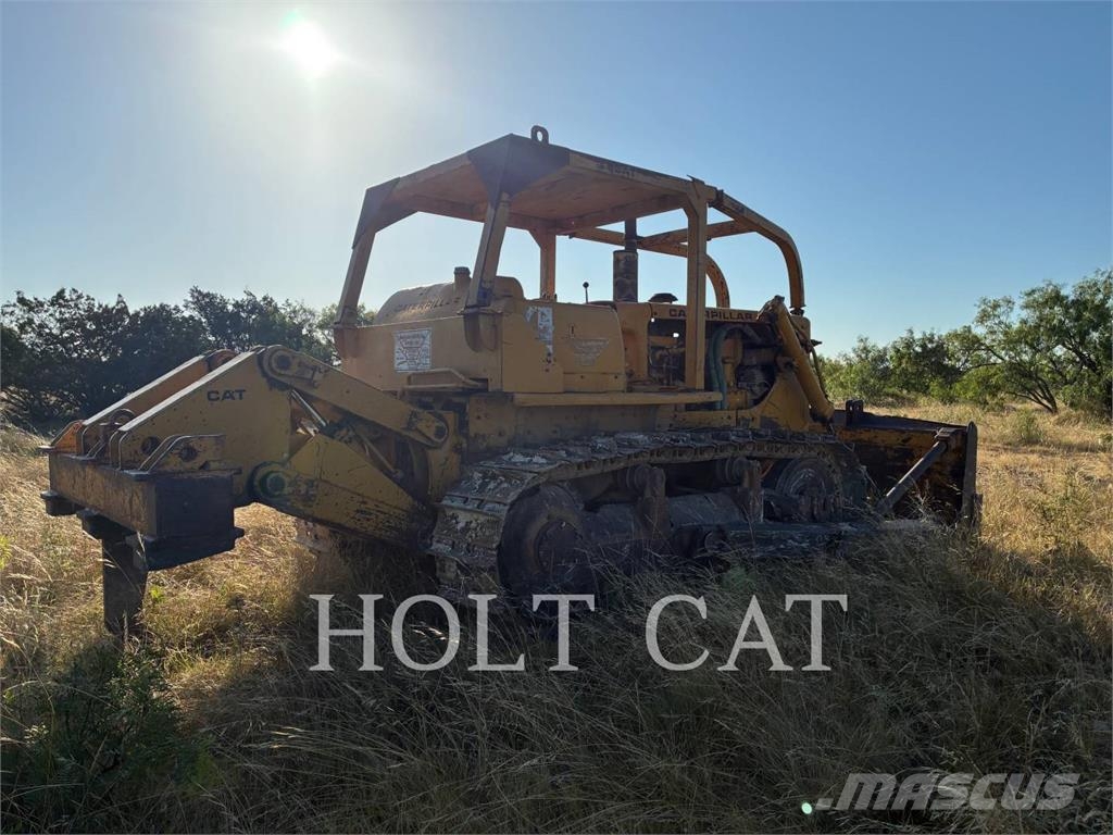CAT D7E Crawler dozers