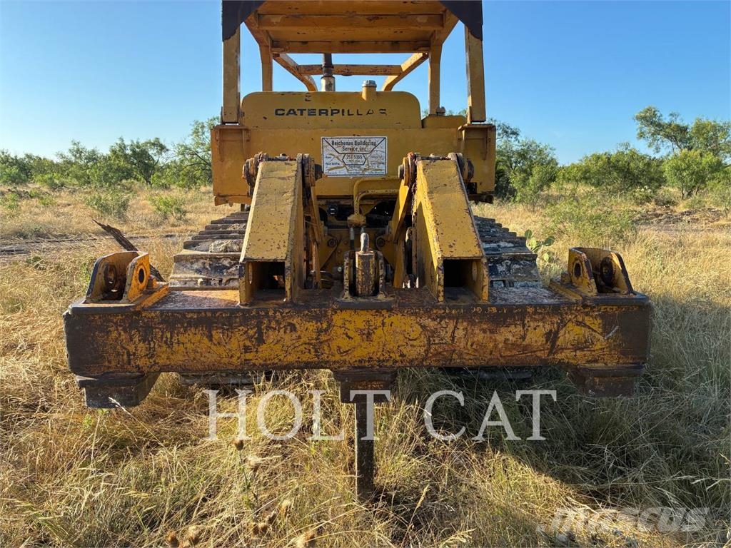 CAT D7E Crawler dozers