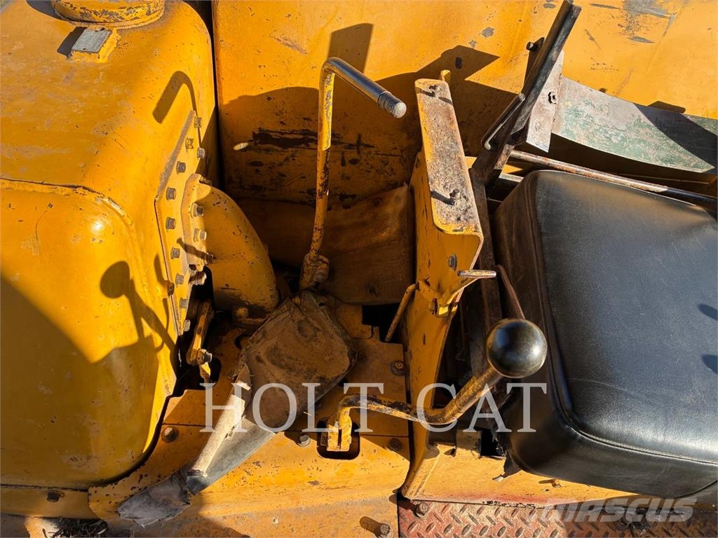 CAT D7E Crawler dozers