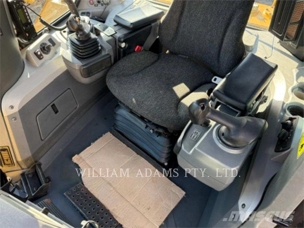 CAT D7E Buldožeri guseničari