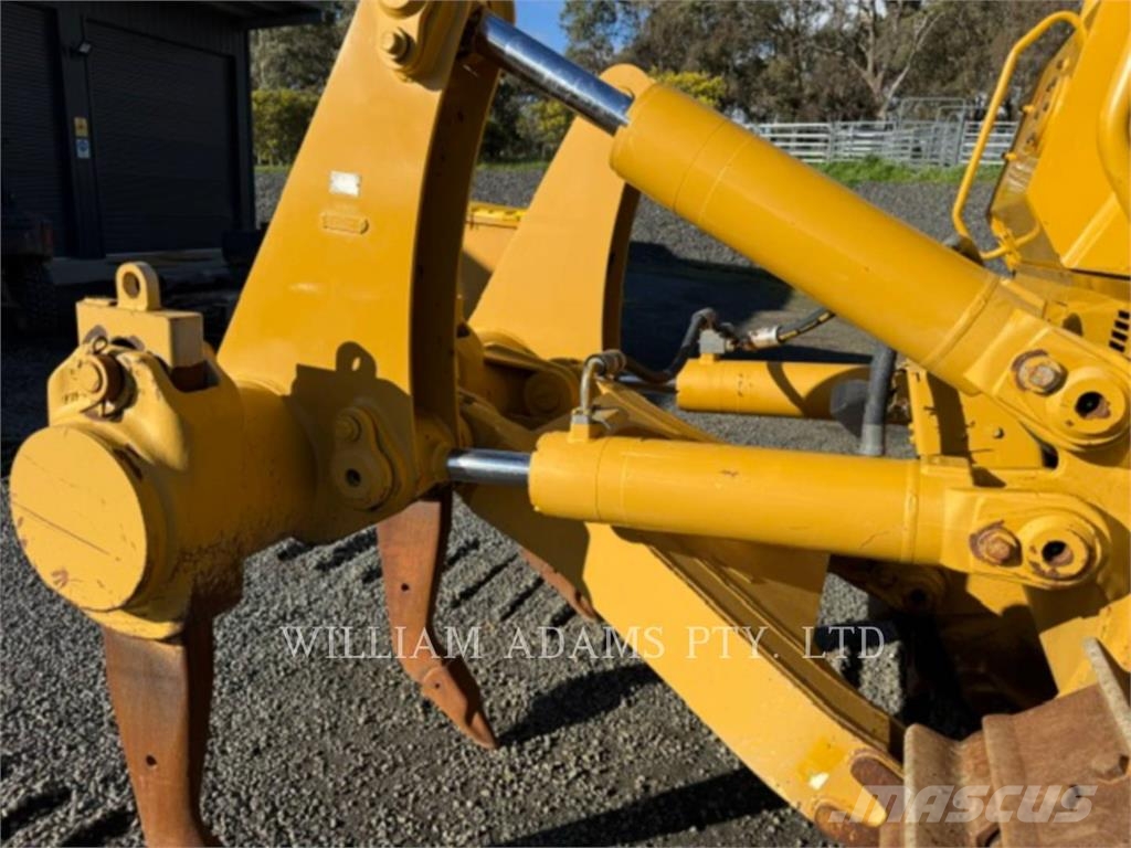 CAT D7E Buldožeri guseničari