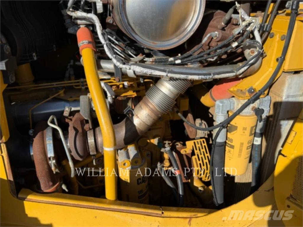 CAT D7E Buldožeri guseničari