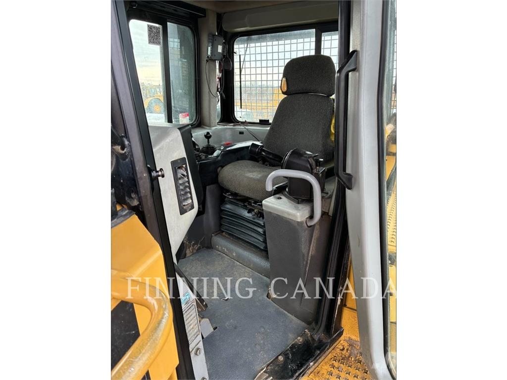 CAT D7R II LGP Crawler dozers