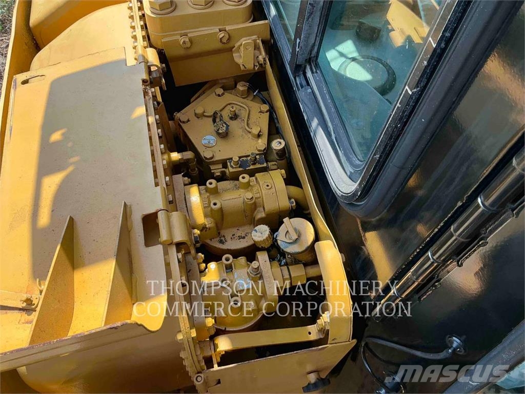 CAT D7RII Buldožerji goseničarji