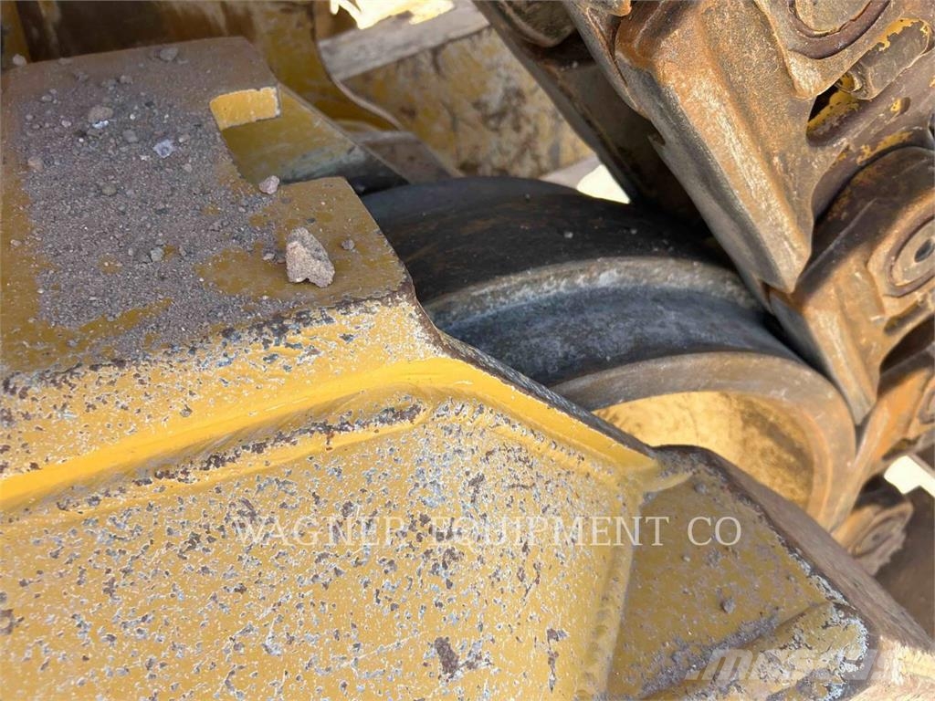 CAT D8 Buldožeri gusjeničari