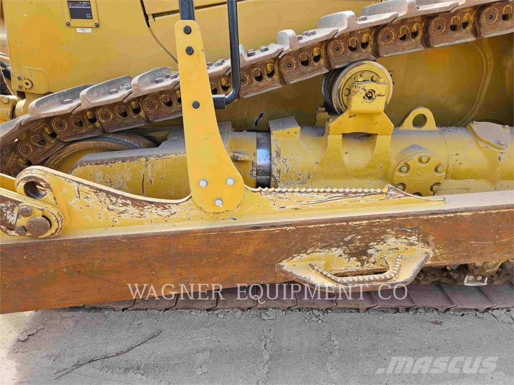 CAT D8 Buldožerji goseničarji