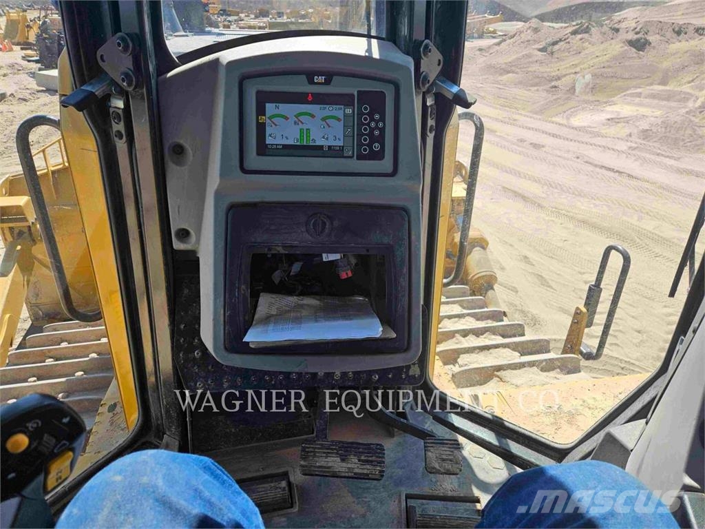 CAT D8 Crawler dozers