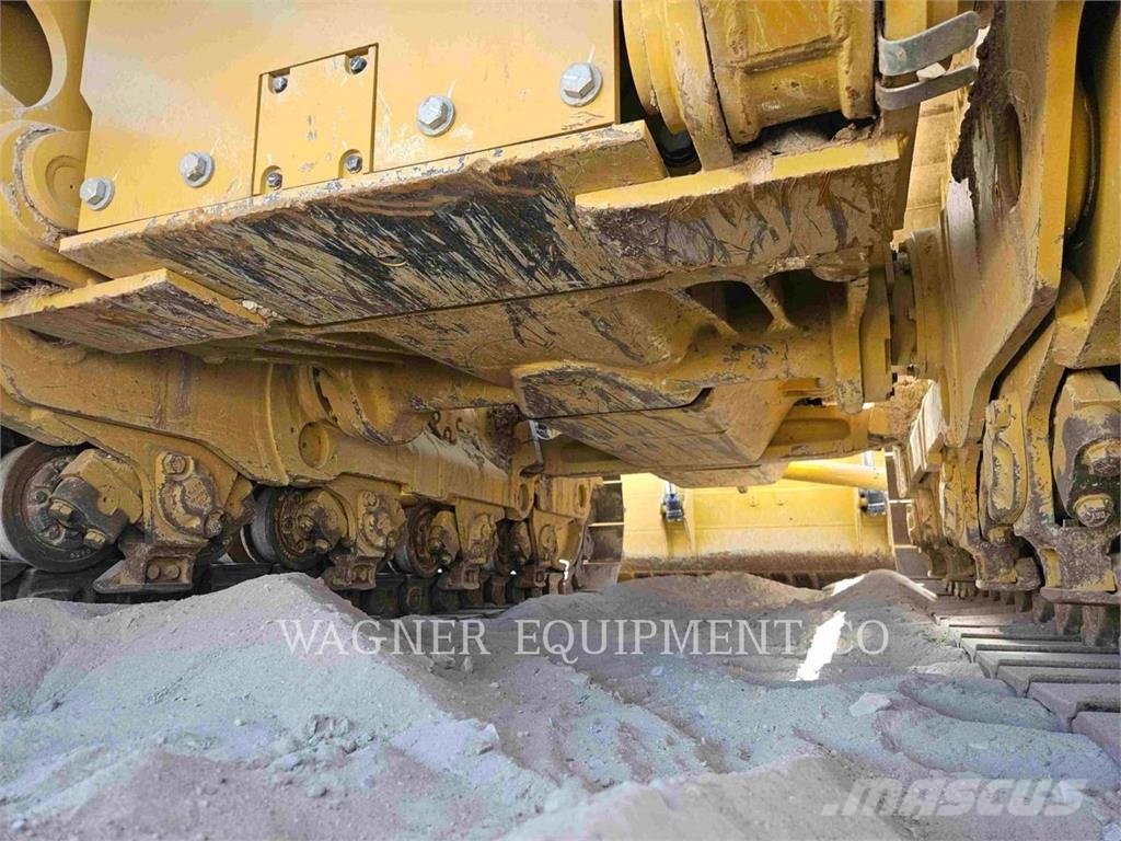 CAT D8 Crawler dozers