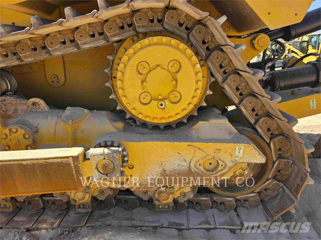 CAT D8 Crawler dozers