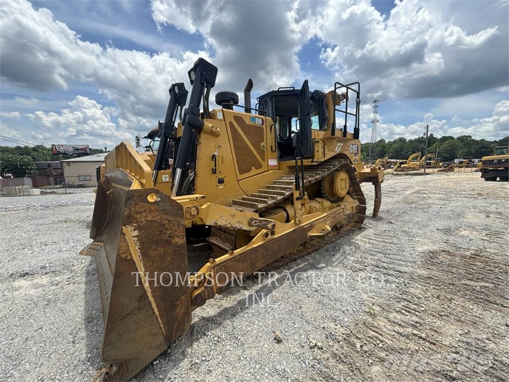 CAT D8 Bulldozer