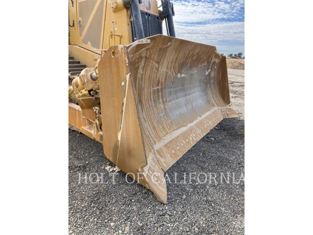CAT D8 Bulldozer