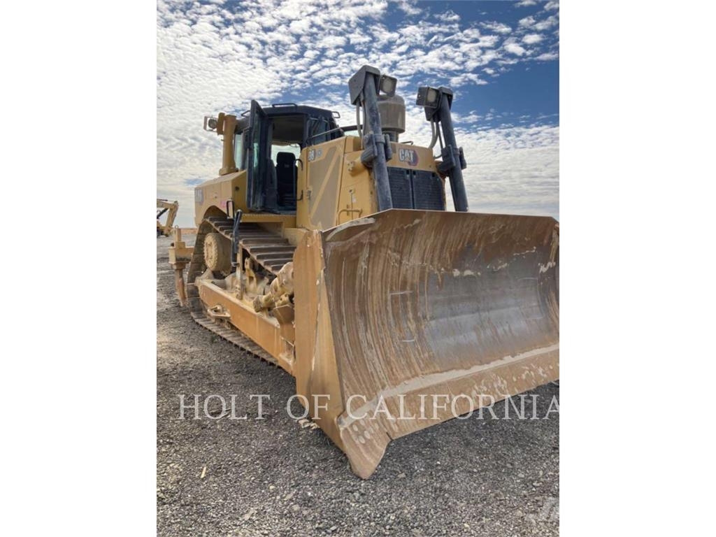 CAT D8 Bulldozer
