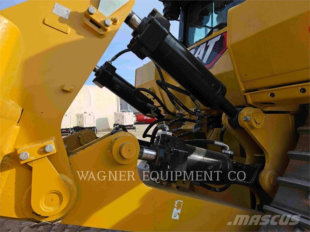 CAT D8 Crawler dozers