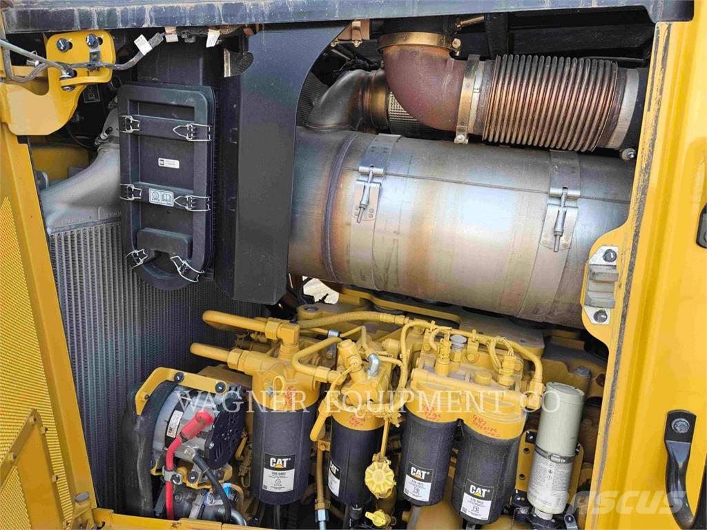 CAT D8 Crawler dozers