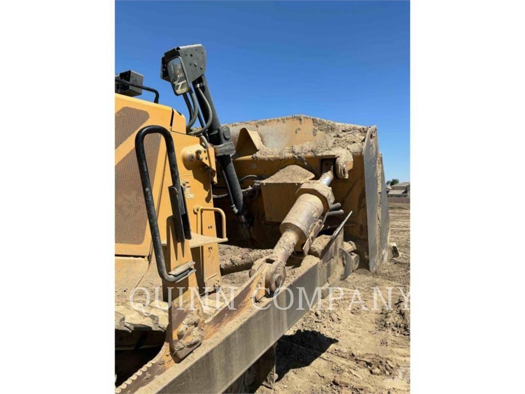 CAT D8 Crawler dozers