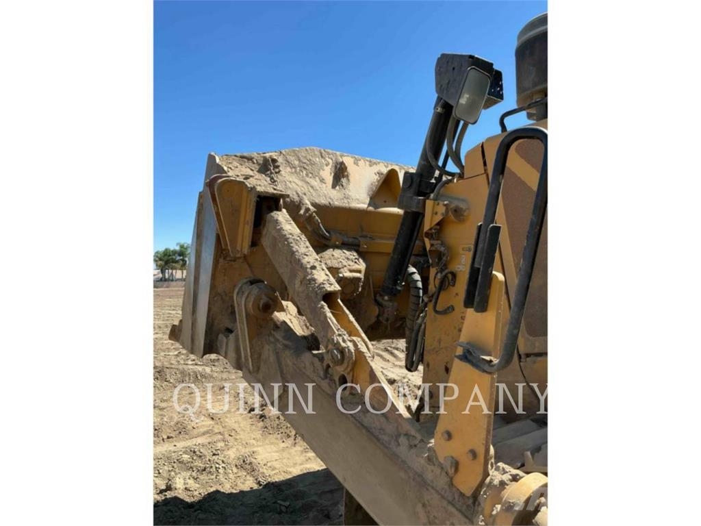 CAT D8 Crawler dozers