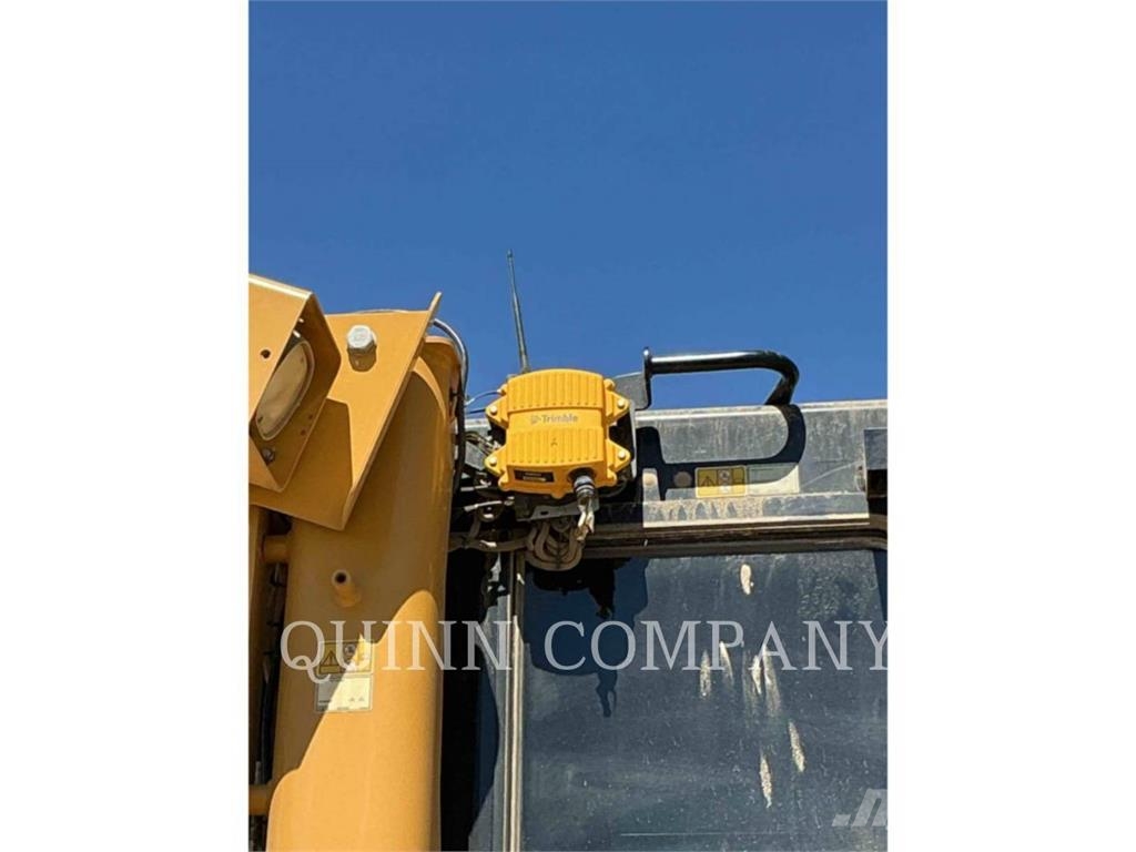 CAT D8 Crawler dozers
