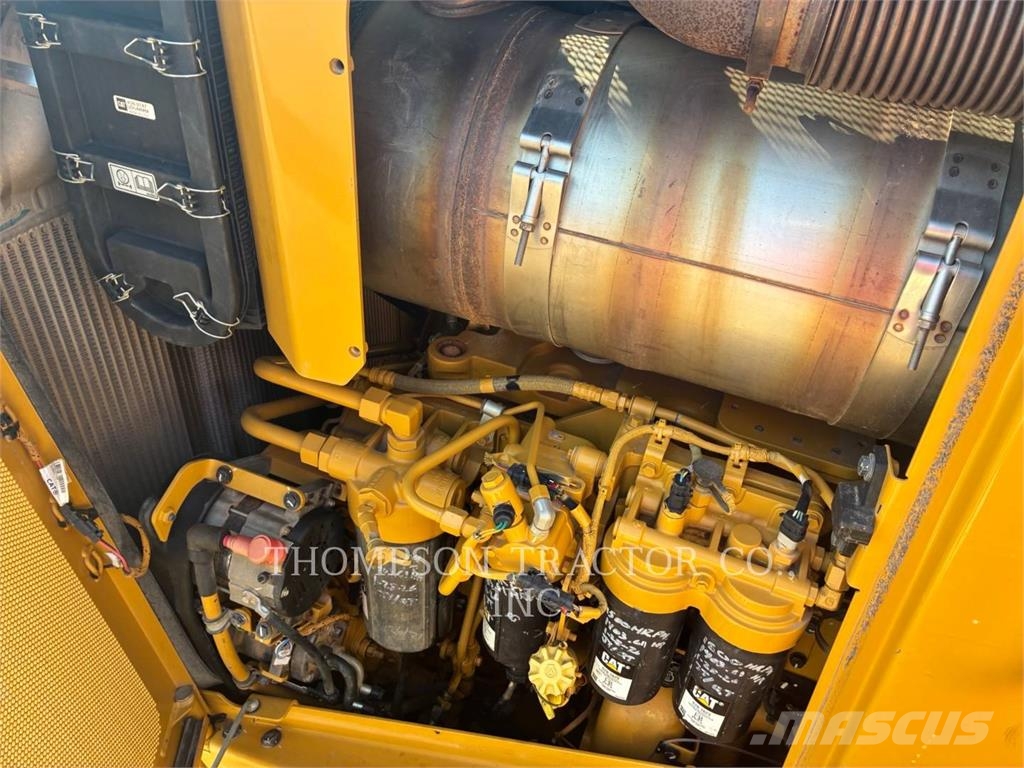 CAT D8 Bulldozer på larvebånd