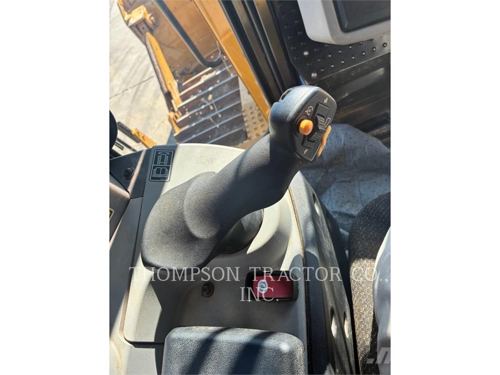 CAT D8 Bulldozer på larvebånd