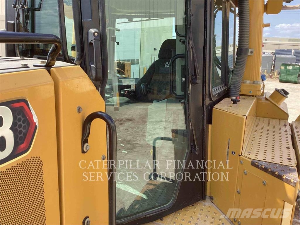 CAT D8-21 Buldooserid