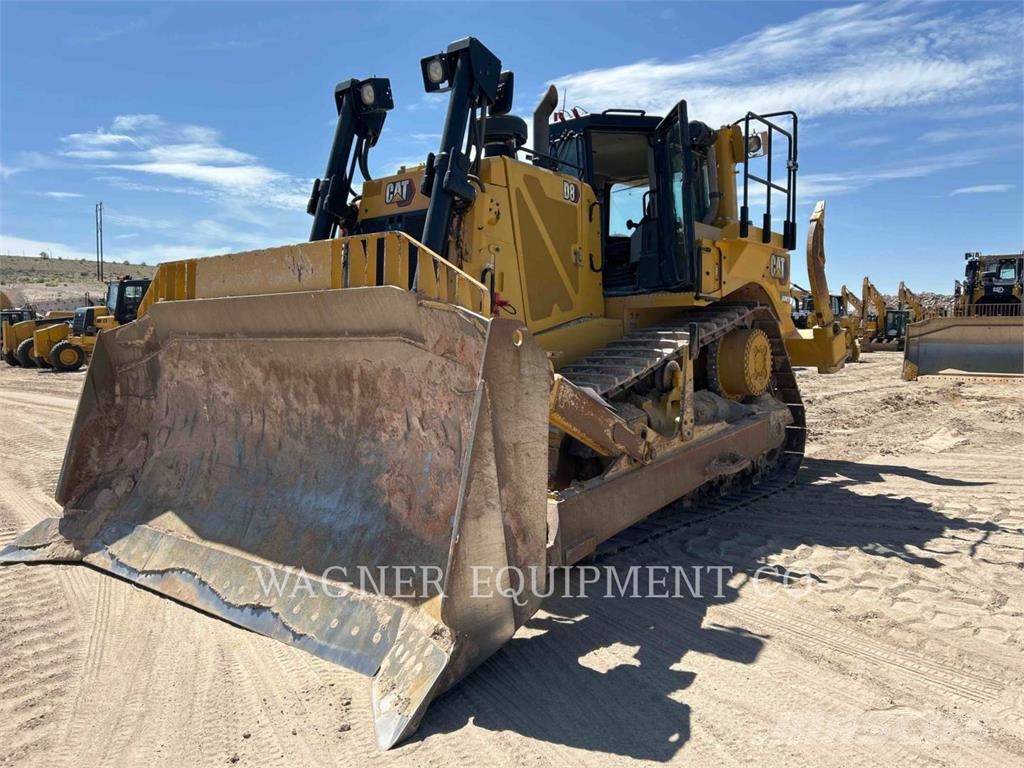 CAT D821 Kāpurķēžu buldozeri