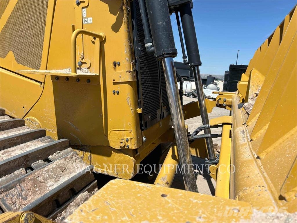 CAT D821 Kāpurķēžu buldozeri