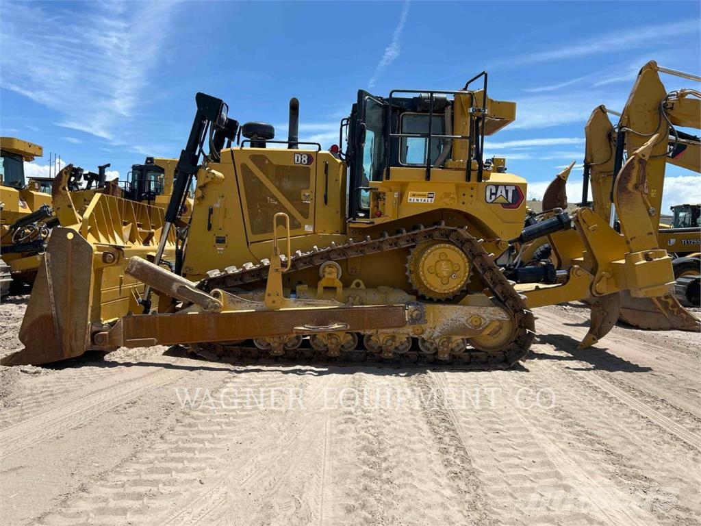 CAT D821 Kāpurķēžu buldozeri