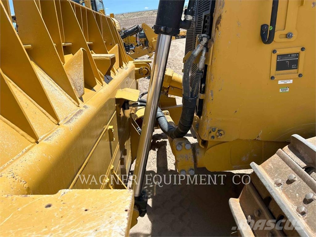 CAT D821 Kāpurķēžu buldozeri