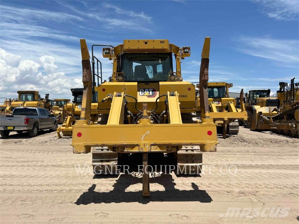 CAT D821 Kāpurķēžu buldozeri