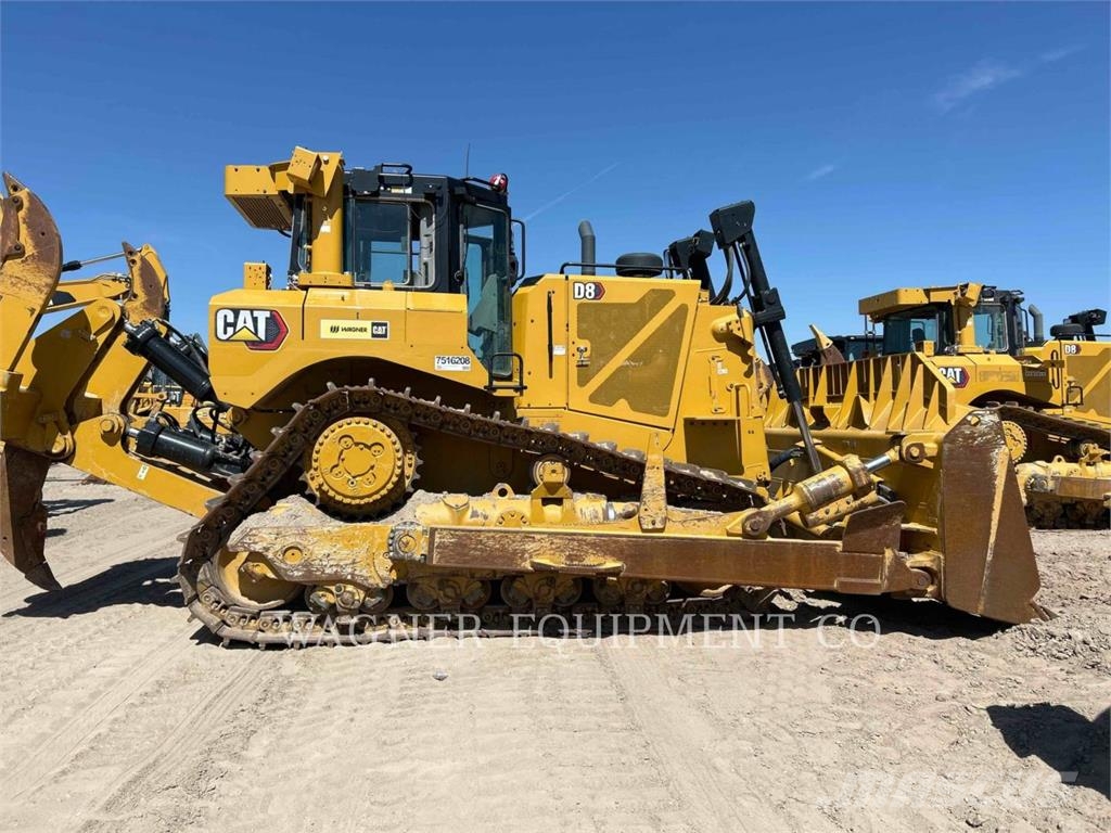 CAT D821 Kāpurķēžu buldozeri
