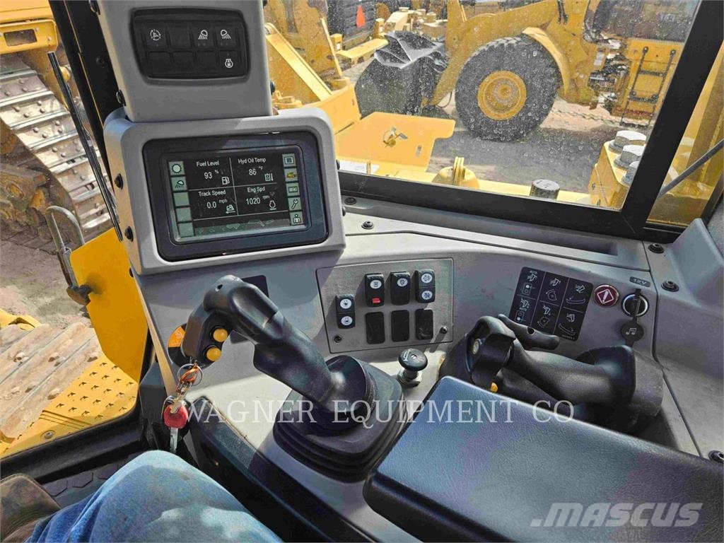 CAT D821 Bulldozer