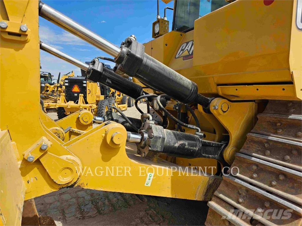 CAT D821 Bulldozer