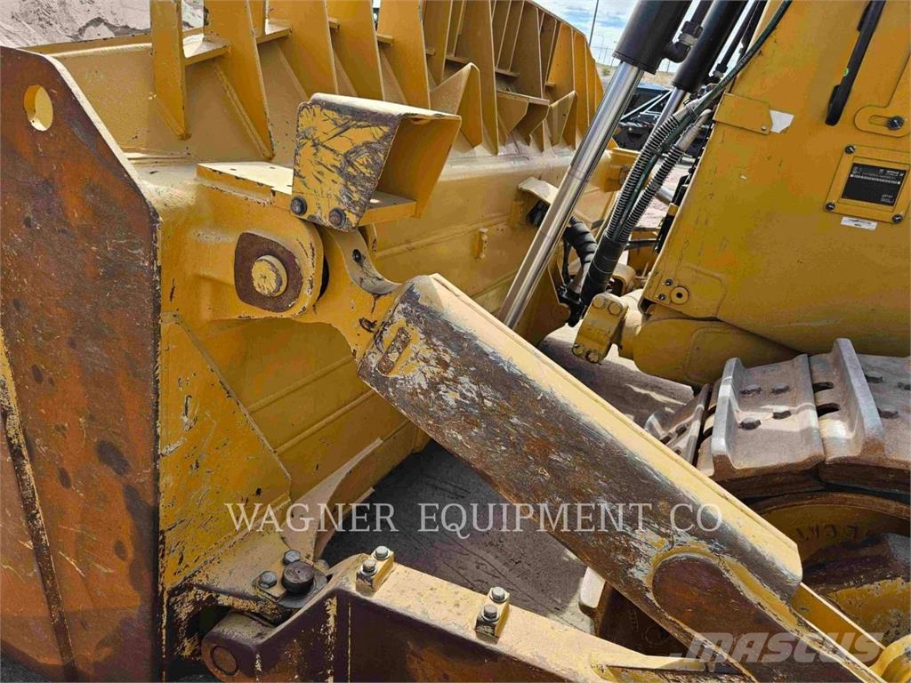 CAT D821 Bulldozer