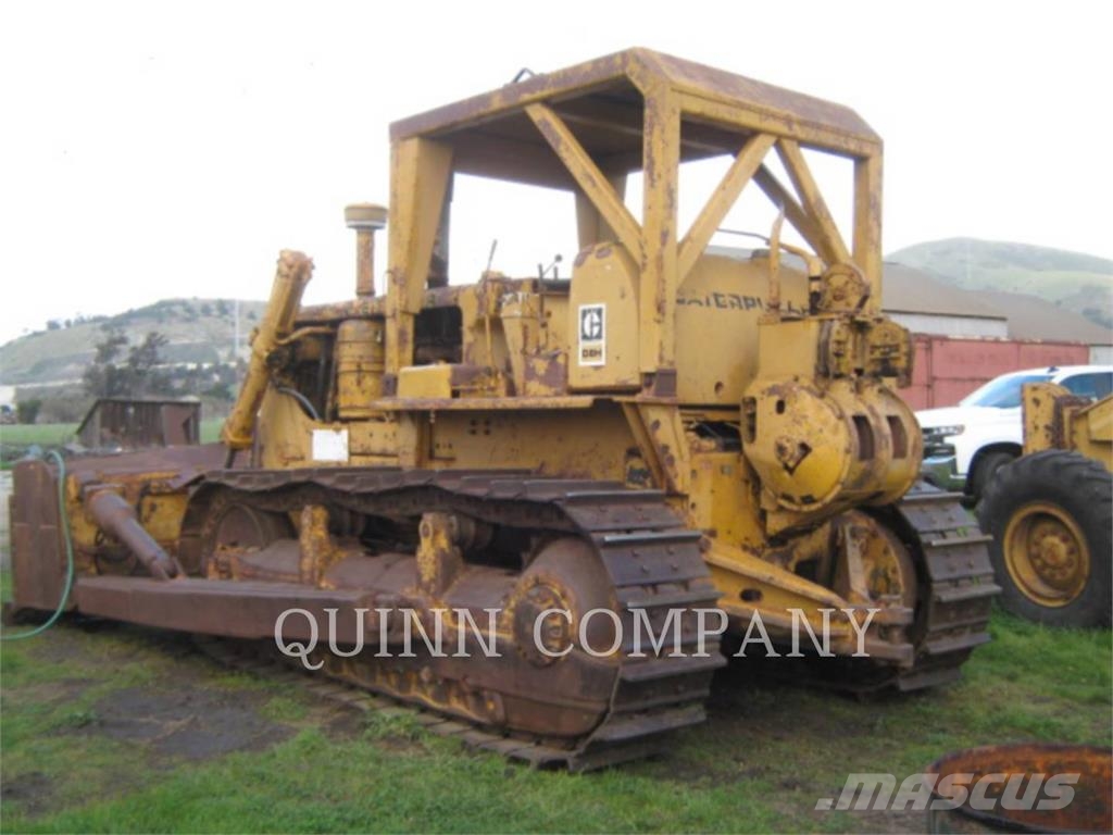 CAT D8H Bulldozer