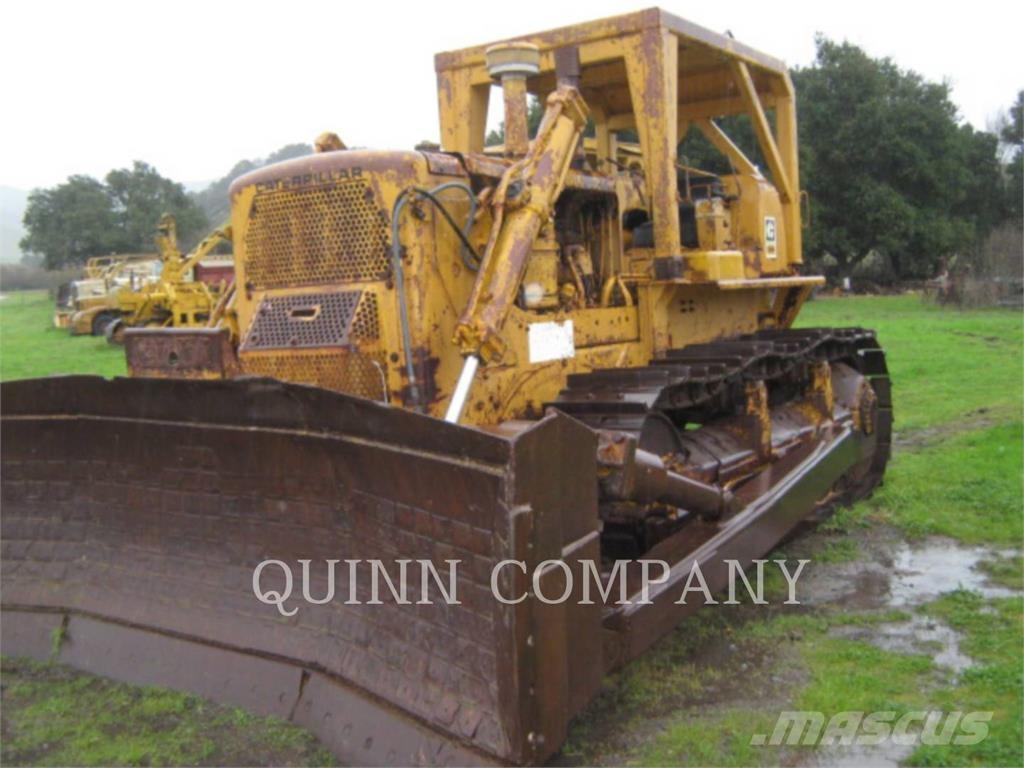 CAT D8H Bulldozer