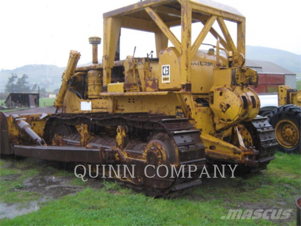 CAT D8H Bulldozer
