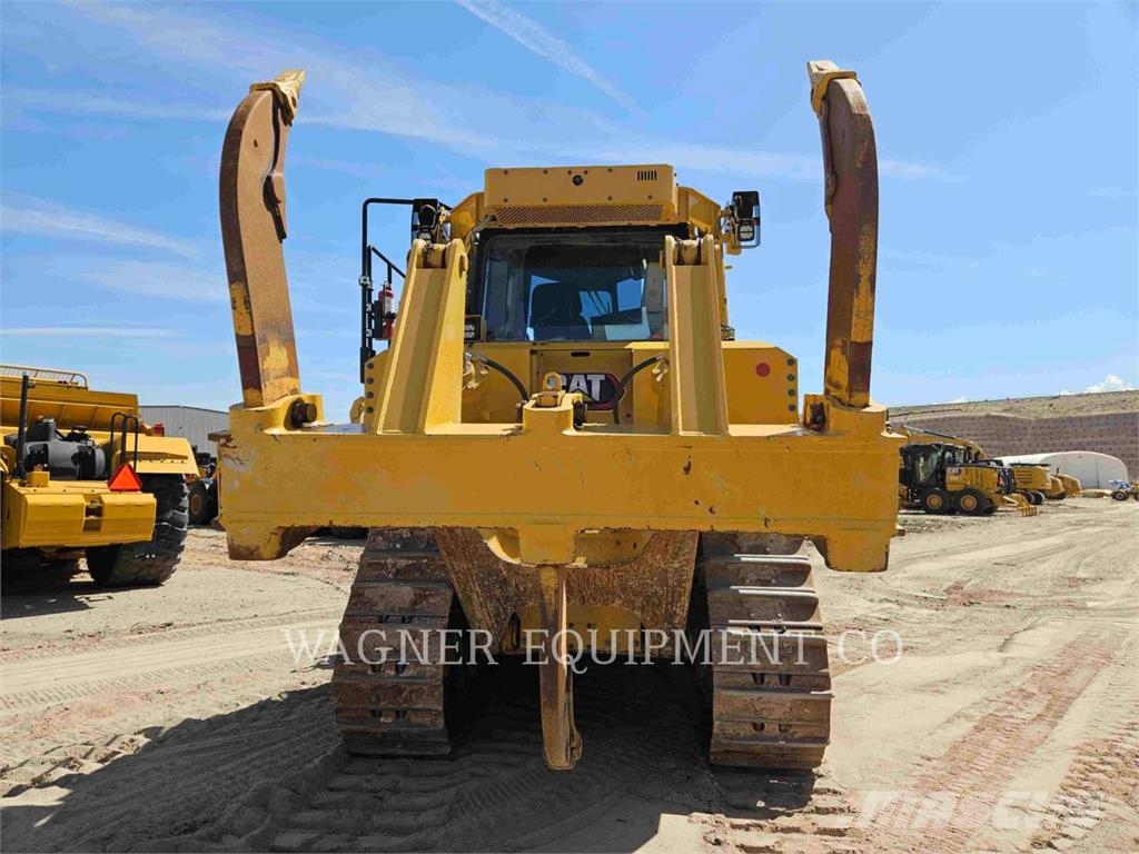 CAT D8T Crawler dozers