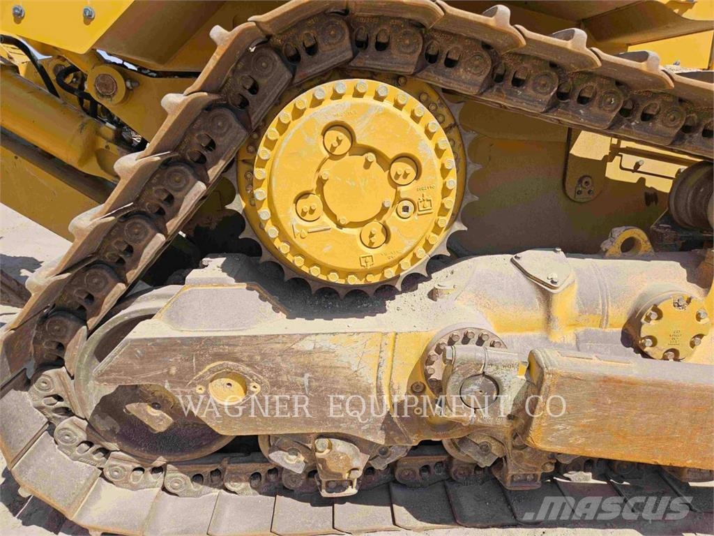 CAT D8T Crawler dozers