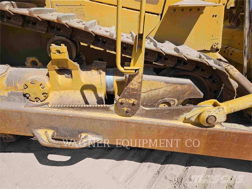 CAT D8T Crawler dozers