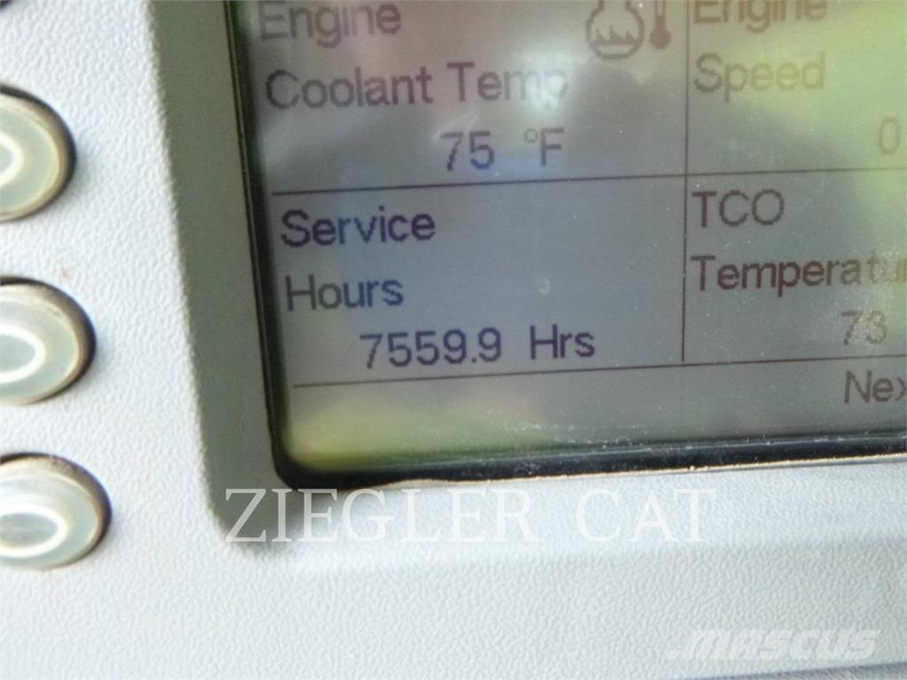 CAT D8T بلدوزرات مجنزرة