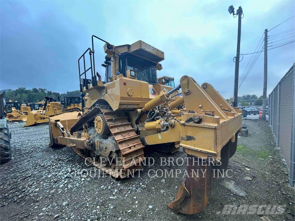 CAT D8T 履帶推土機