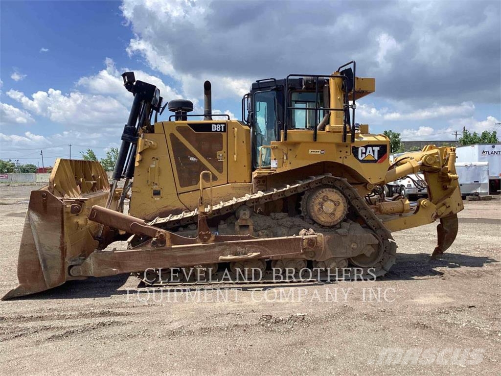 CAT D8T 履帶推土機