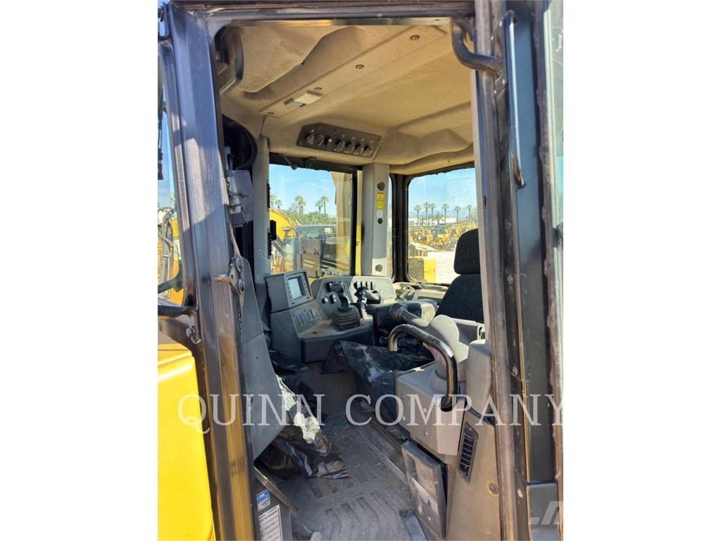 CAT D8T Dozer cingolati