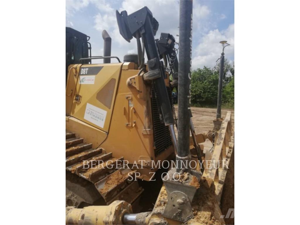 CAT D8T Гусеничні бульдозери